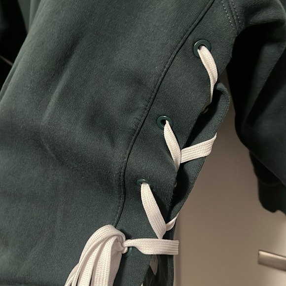 Adidas green laced crewneck size medium - Picture 3 of 10